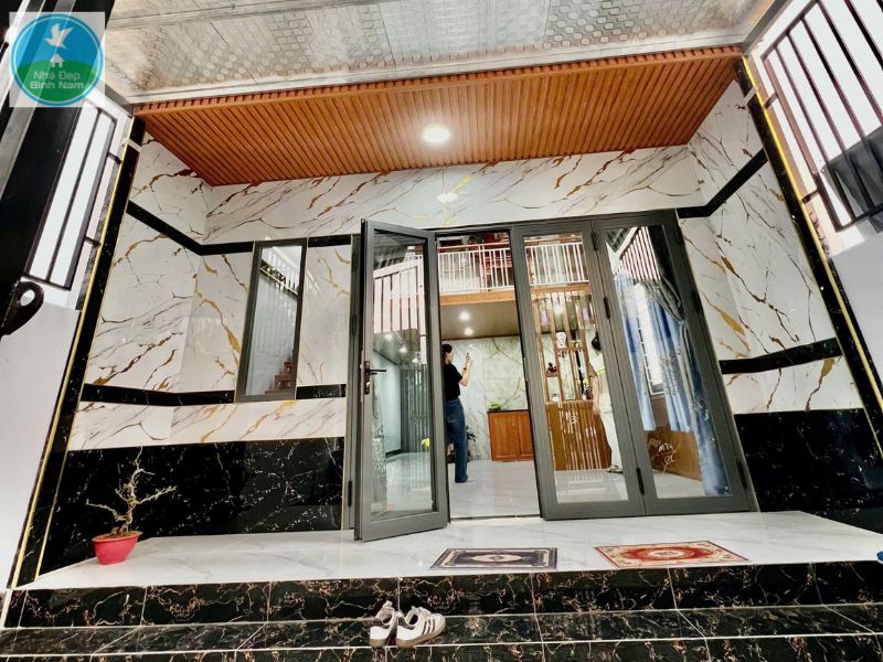 Mặt tiền được trang trí bắt mắt Mặt tiền được trang trí bắt mắt